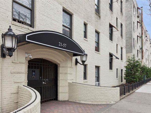 21-57 33rd Street, Unit 4D, Astoria, NY 11105