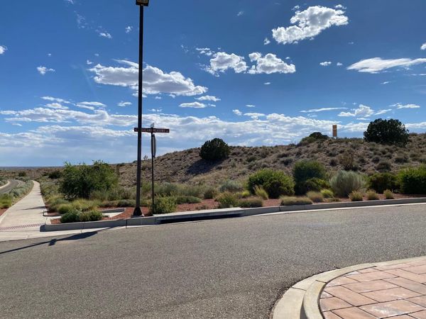 1720 Meadows Point Place NE, Rio Rancho, NM 87144