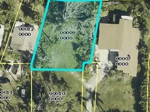7204 + 7202 Maida LN, FORT MYERS, FL 33908
