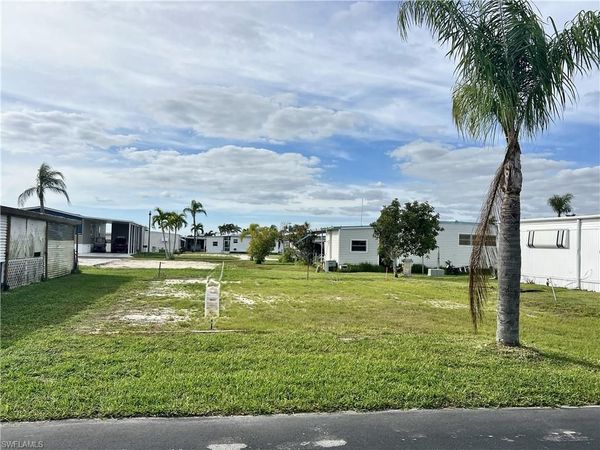 241 Tangerine DR, FORT MYERS, FL 33905