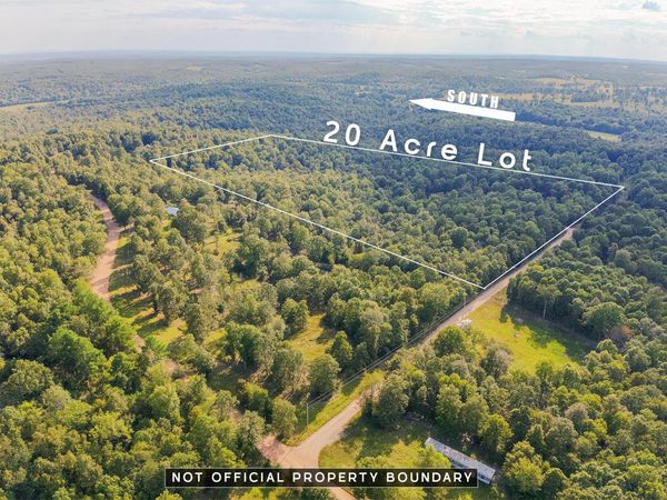 000 Young Road, Salem, AR 72576