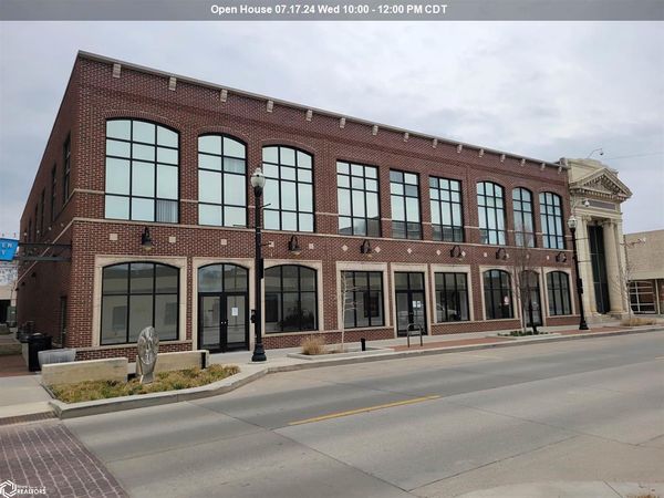 127 E Main Street, Ottumwa, IA 52501