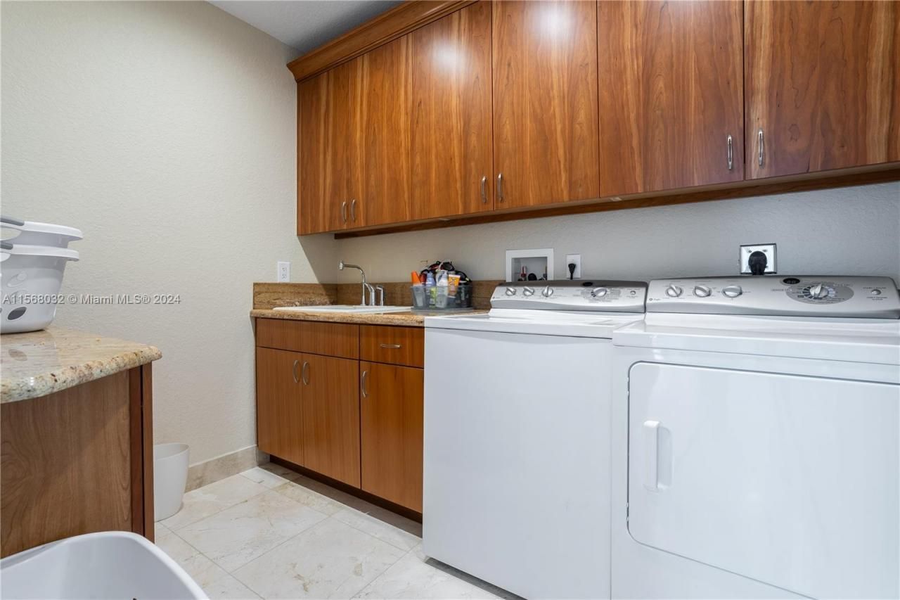 1412 SE 2nd St, Fort Lauderdale, FL 33301 Photo