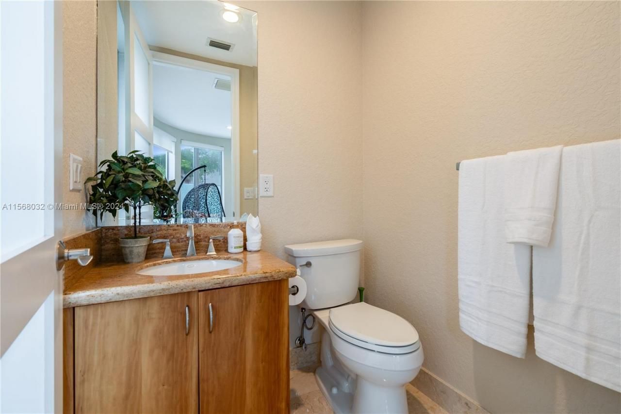 1412 SE 2nd St, Fort Lauderdale, FL 33301 Photo