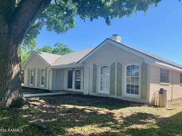 362 Orangewood Drive, Lafayette, LA 70503