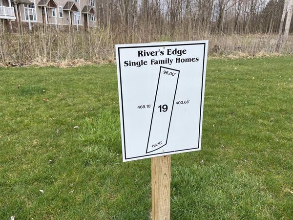 3400 Rivers Edge Drive, St. Joseph, MI 49085