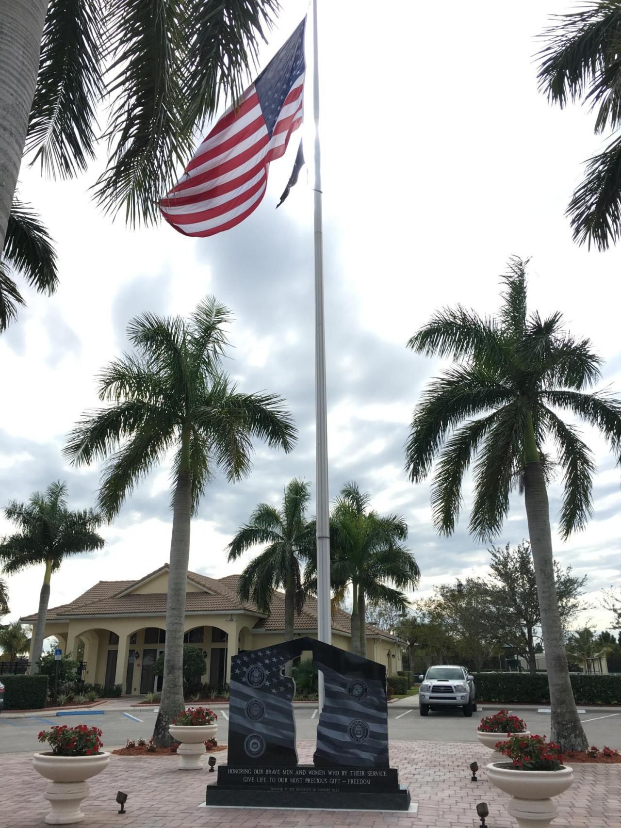 2098 SW Newport Isles Boulevard, Port Saint Lucie, FL 34953 Photo