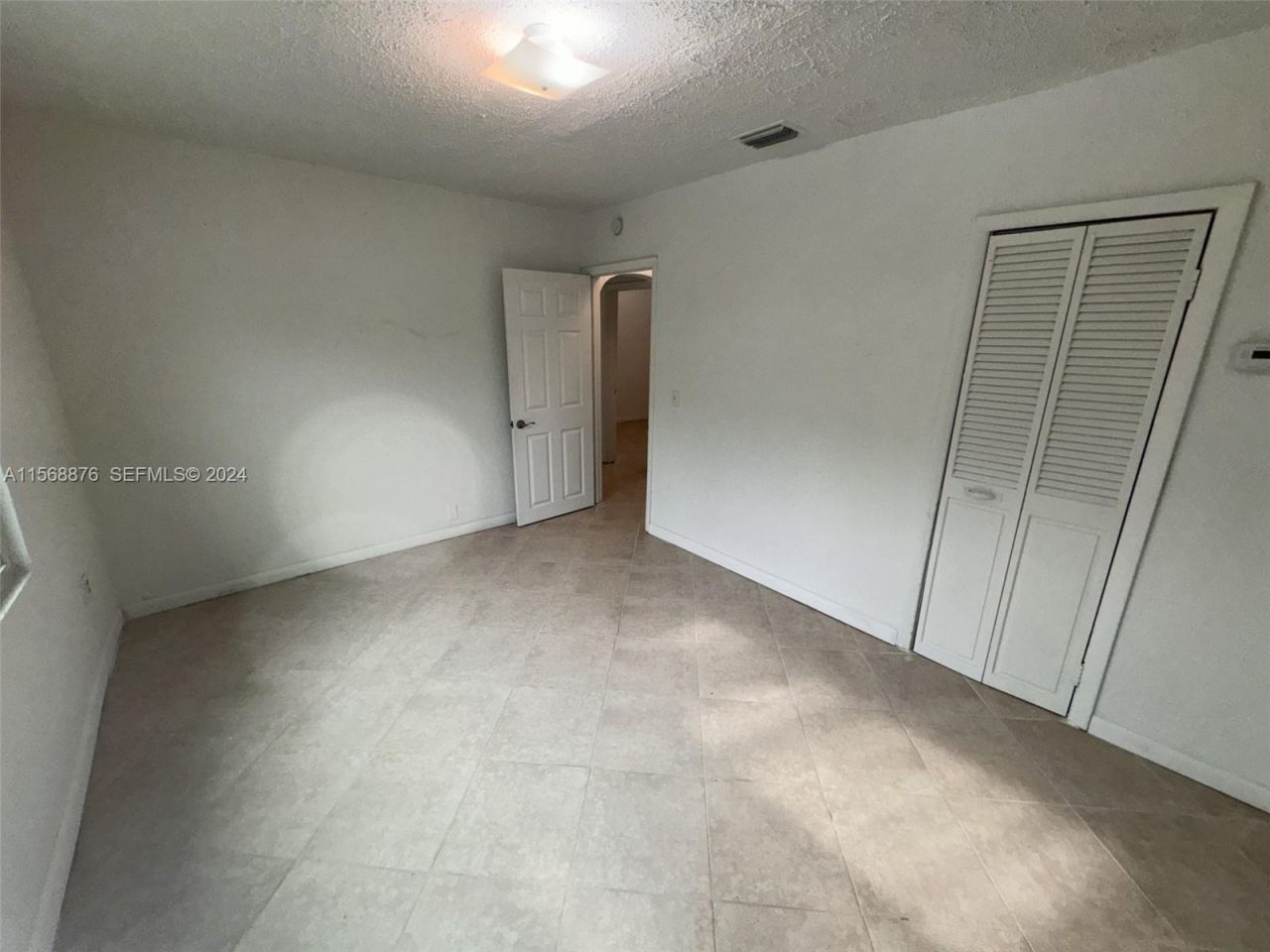 2255 NW 63rd St, Miami, FL 33147 Photo