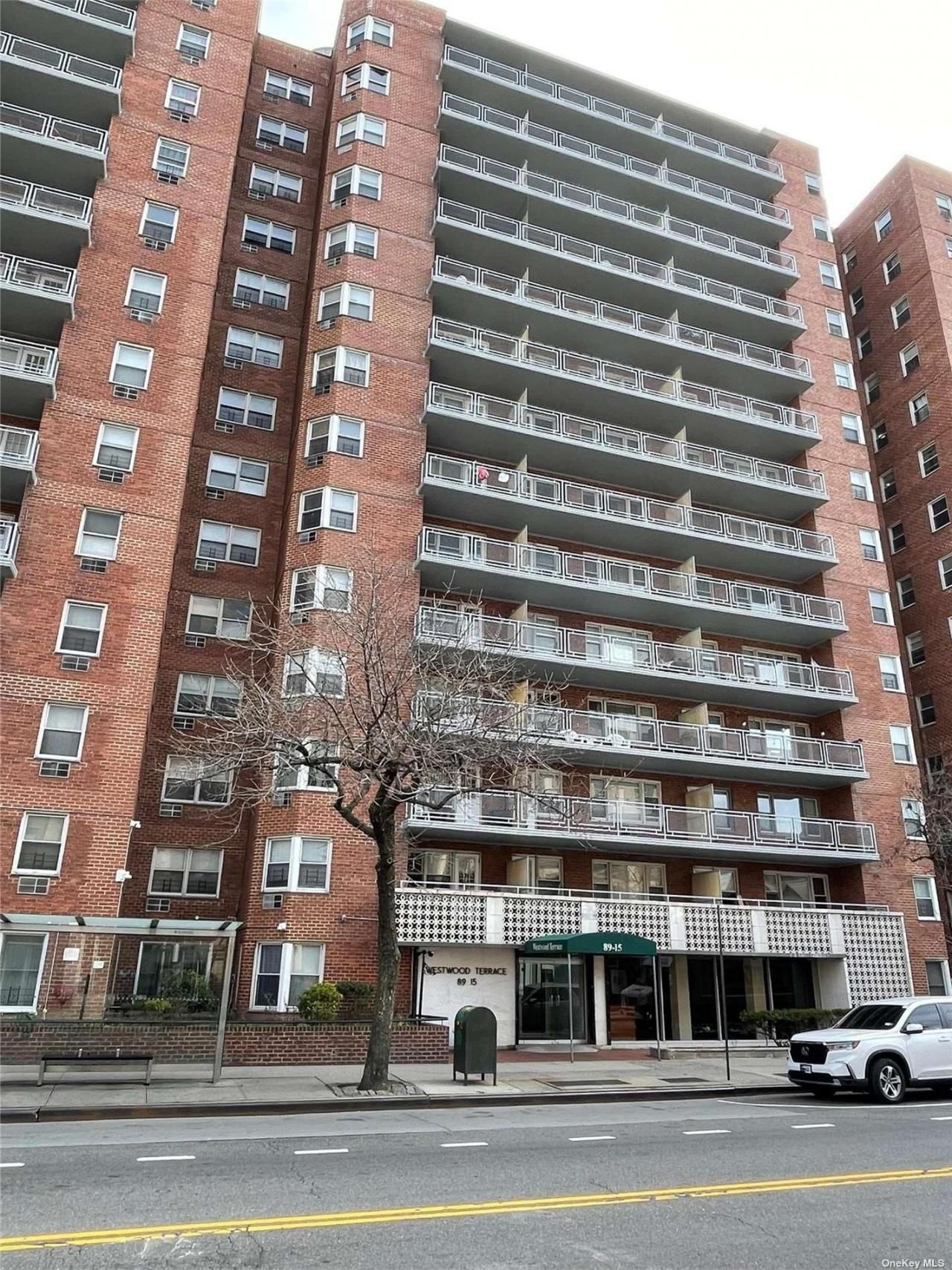 89-15 Parsons Boulevard, Unit 11P, Jamaica, NY 11432 Main Photo