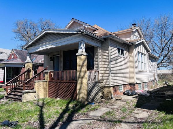 18040 St Louis Avenue, Detroit, MI 48234