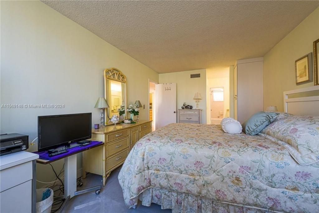 6700 Royal Palm Blvd, Unit 103D, Margate, FL 33063 Photo