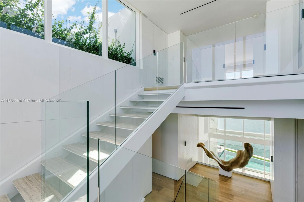 440 S Mashta Dr, Key Biscayne, FL 33149 Photo