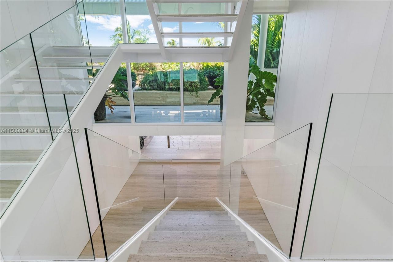 440 S Mashta Dr, Key Biscayne, FL 33149 Photo