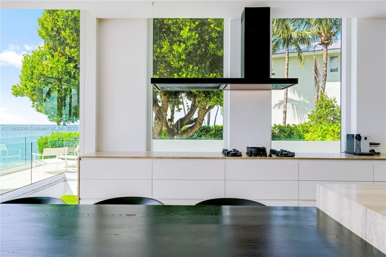 440 S Mashta Dr, Key Biscayne, FL 33149 Photo