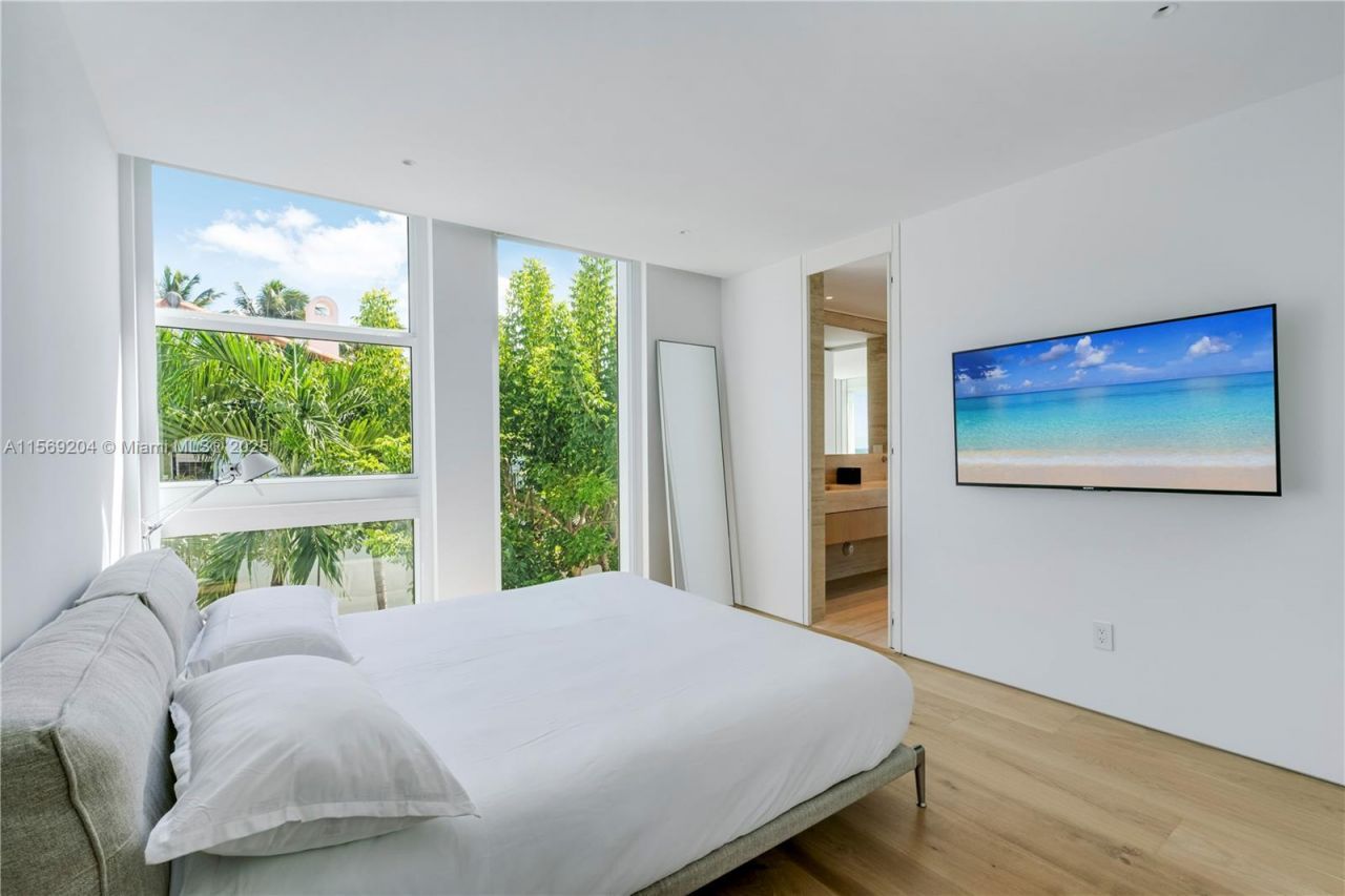 440 S Mashta Dr, Key Biscayne, FL 33149 Photo