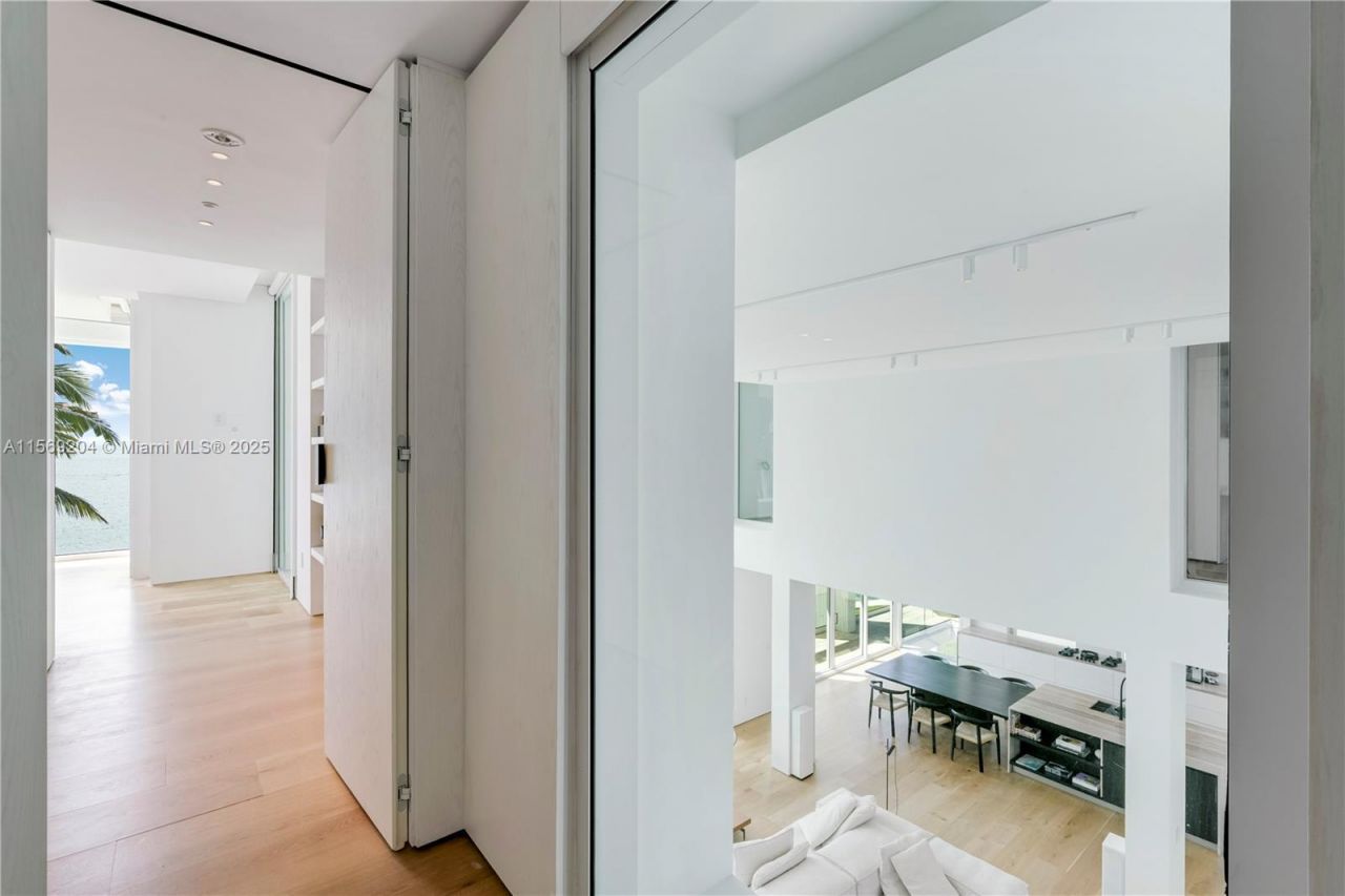 440 S Mashta Dr, Key Biscayne, FL 33149 Photo