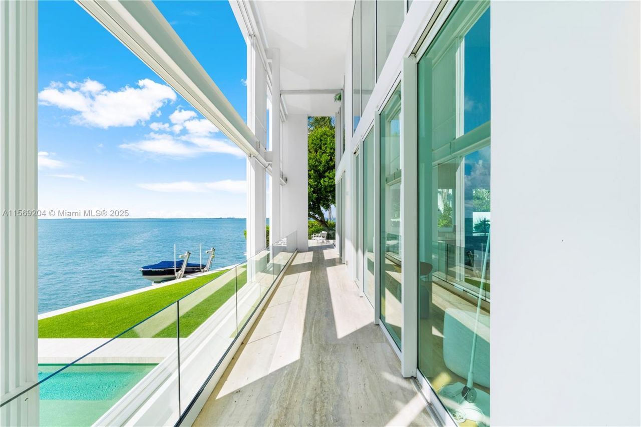 440 S Mashta Dr, Key Biscayne, FL 33149 Photo