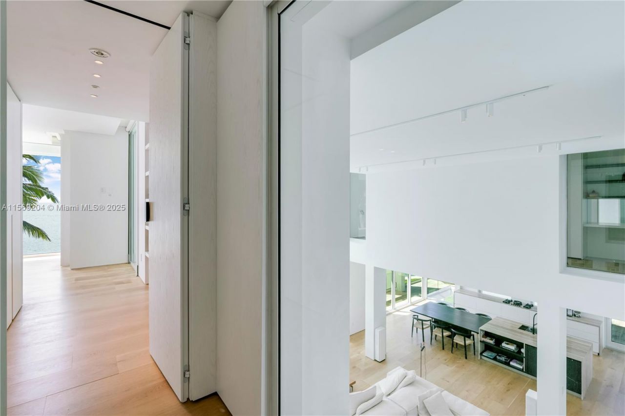 440 S Mashta Dr, Key Biscayne, FL 33149 Photo