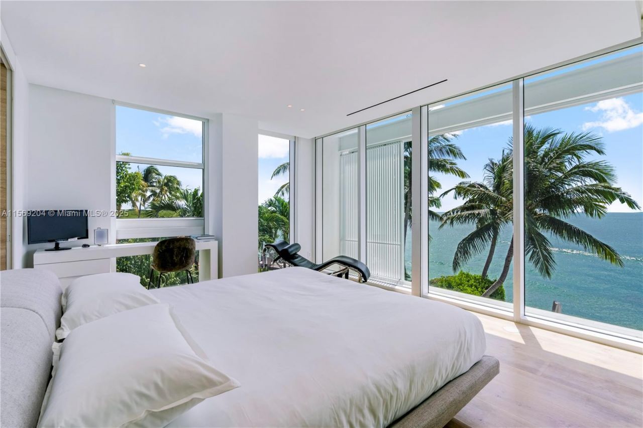 440 S Mashta Dr, Key Biscayne, FL 33149 Photo