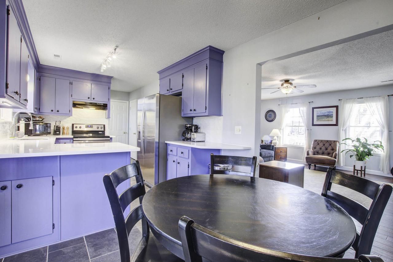 187 Iron Road Photo 8