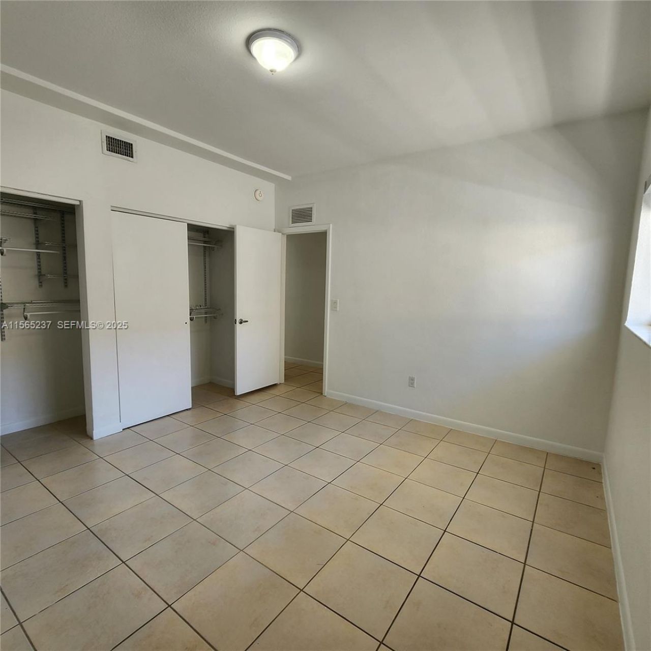 1185 Marseille Dr, Unit 209, Miami Beach, FL 33141 Photo