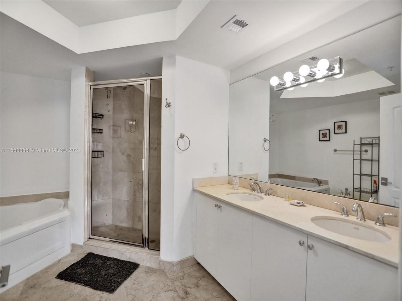 17555 Atlantic Blvd, Unit 1101, Sunny Isles Beach, FL 33160 Photo