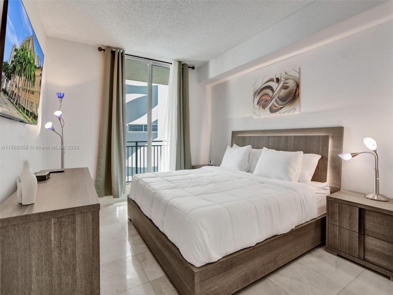 17555 Atlantic Blvd, Unit 1101, Sunny Isles Beach, FL 33160 Photo