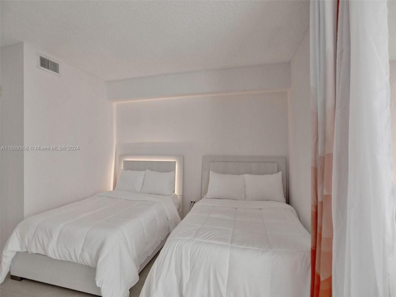 17555 Atlantic Blvd, Unit 1101, Sunny Isles Beach, FL 33160 Photo