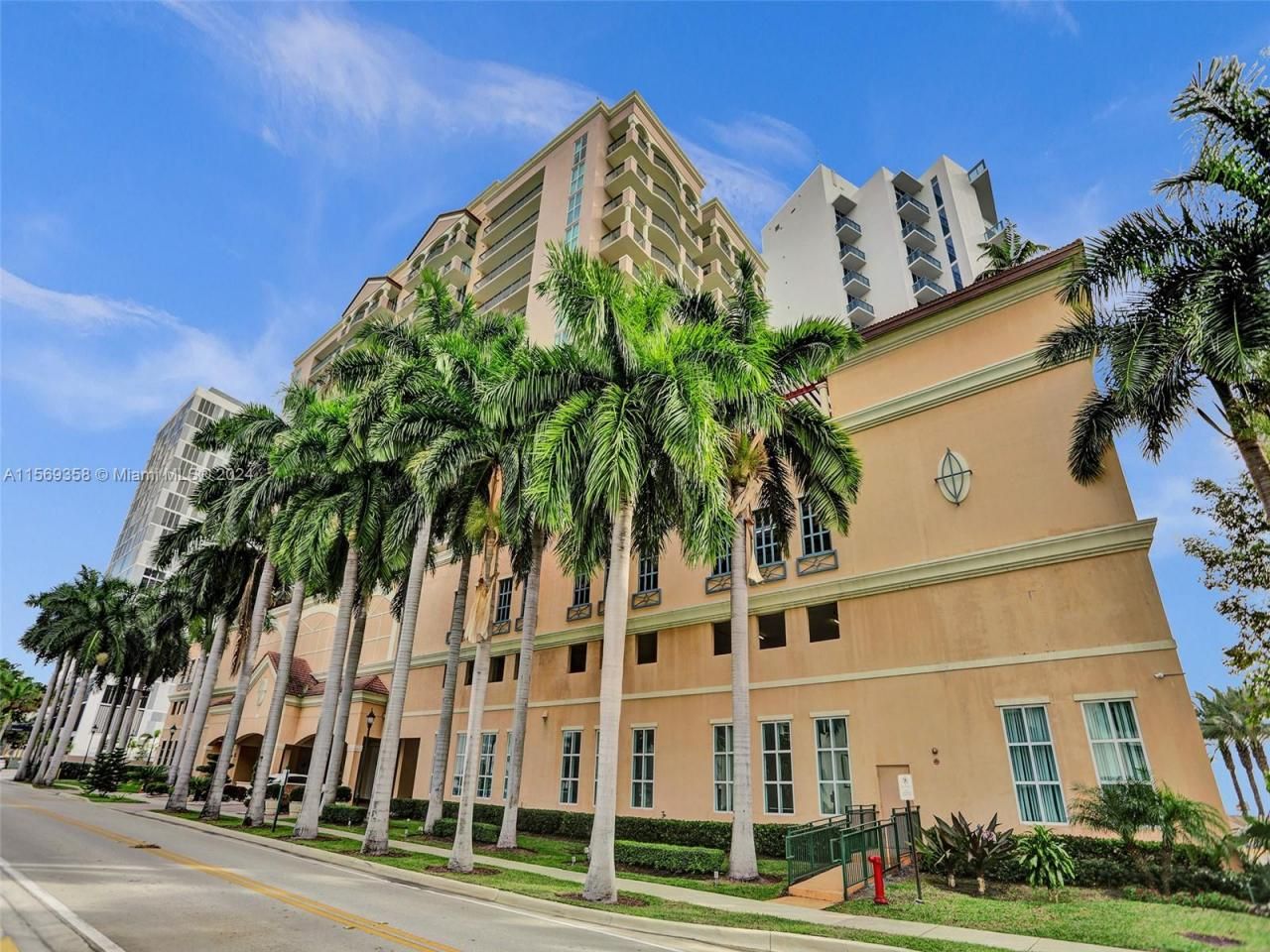 17555 Atlantic Blvd, Unit 1101, Sunny Isles Beach, FL 33160 Photo