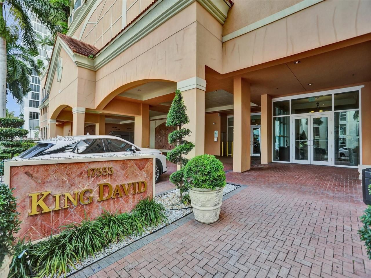 17555 Atlantic Blvd, Unit 1101, Sunny Isles Beach, FL 33160 Photo