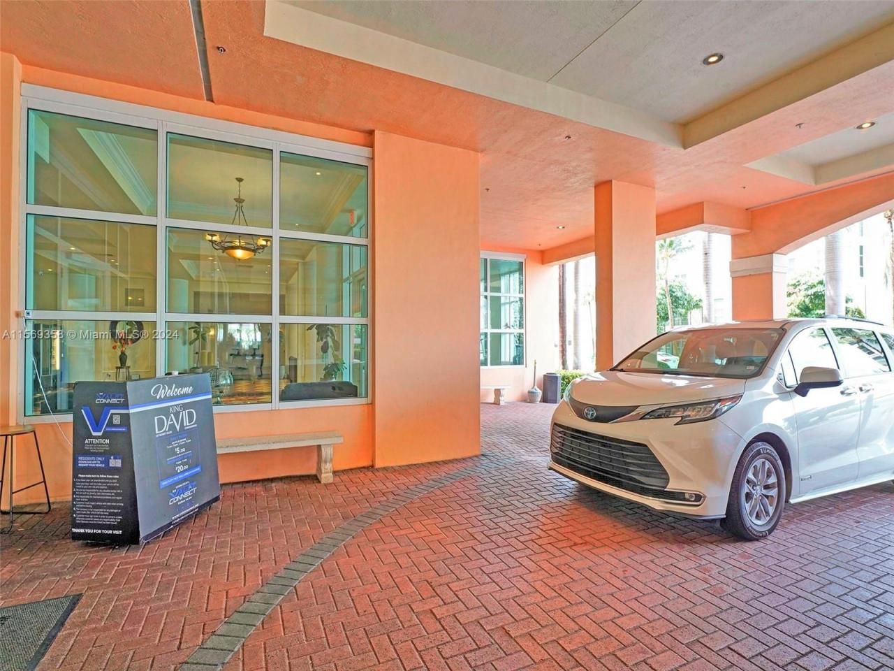 17555 Atlantic Blvd, Unit 1101, Sunny Isles Beach, FL 33160 Photo