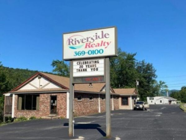 152 River Road, Mexico, ME 04257