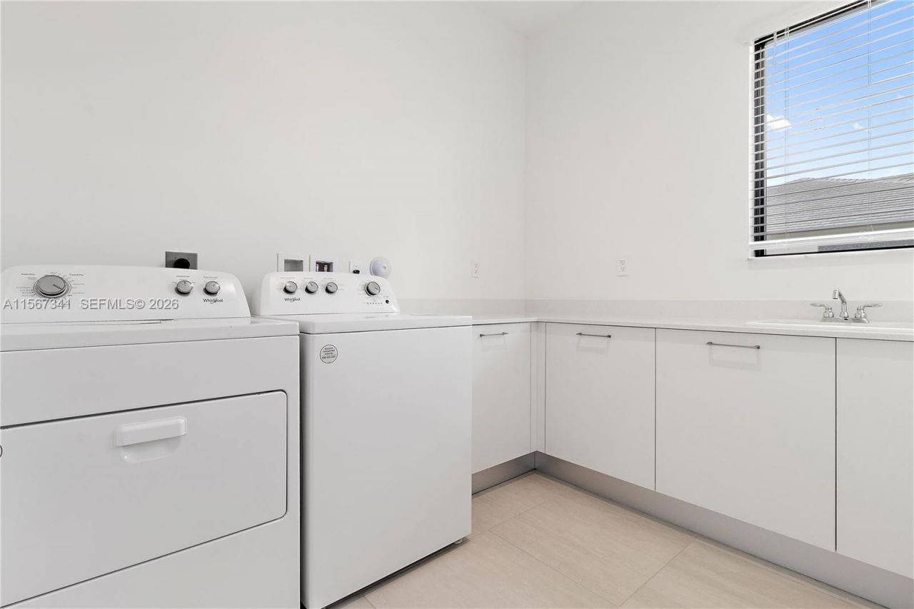 2391 SW 123rd Ter, Davie, FL 33325 Photo