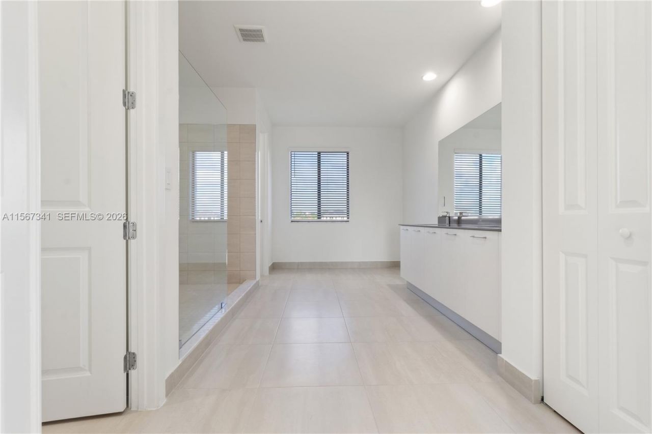 2391 SW 123rd Ter, Davie, FL 33325 Photo