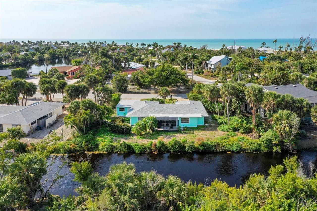 1057 Blue Heron Drive, Sanibel, FL 33957 Photo