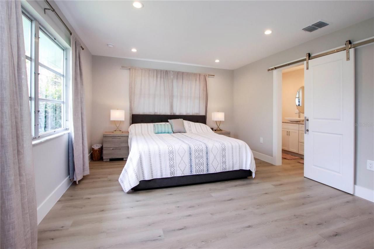 1057 Blue Heron Drive, Sanibel, FL 33957 Photo