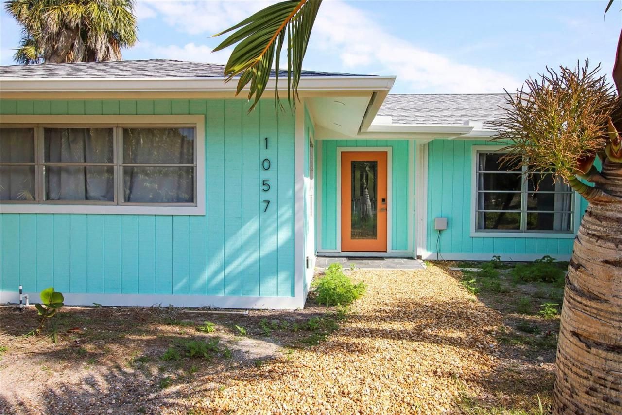 1057 Blue Heron Drive, Sanibel, FL 33957 Photo