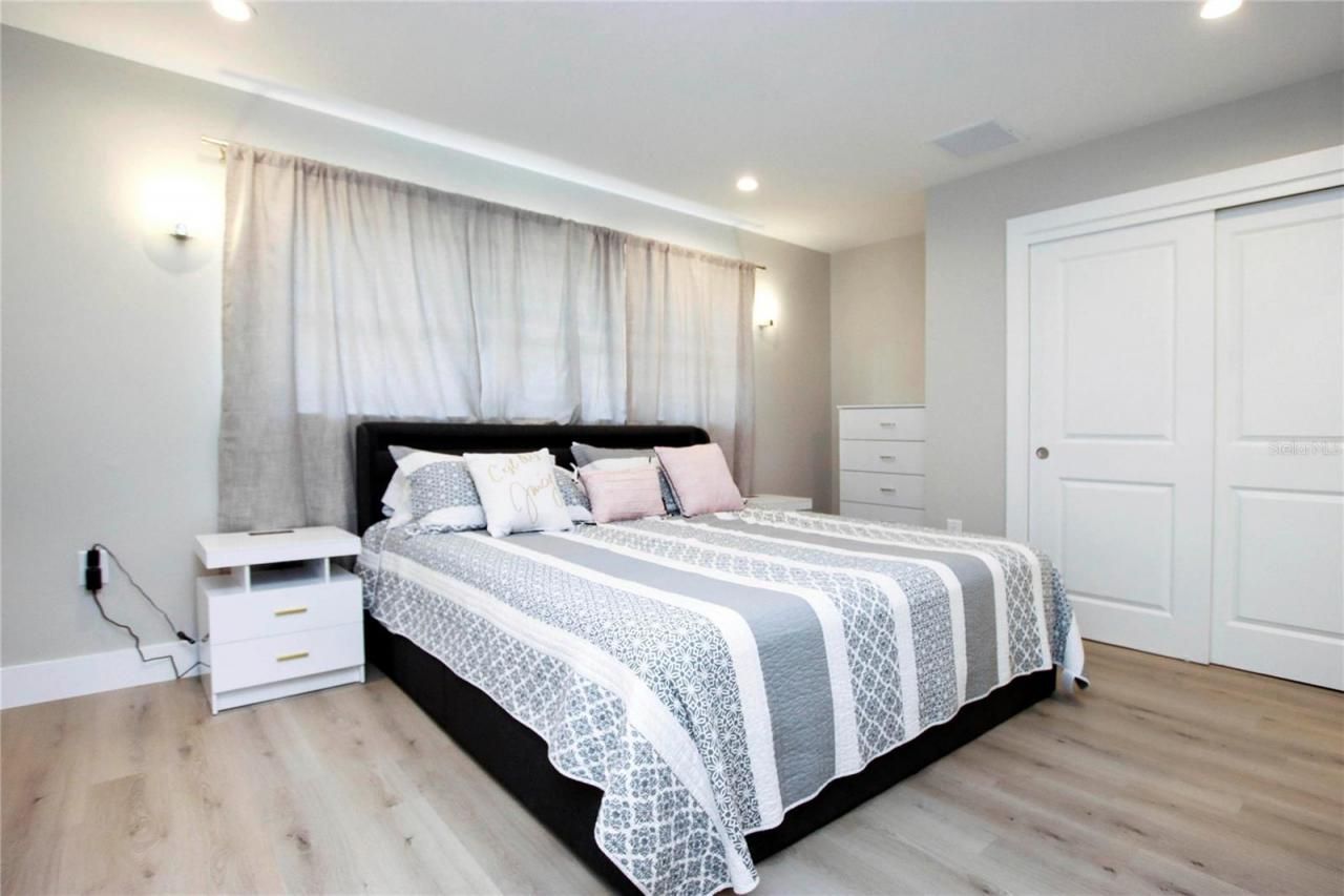 1057 Blue Heron Drive, Sanibel, FL 33957 Photo