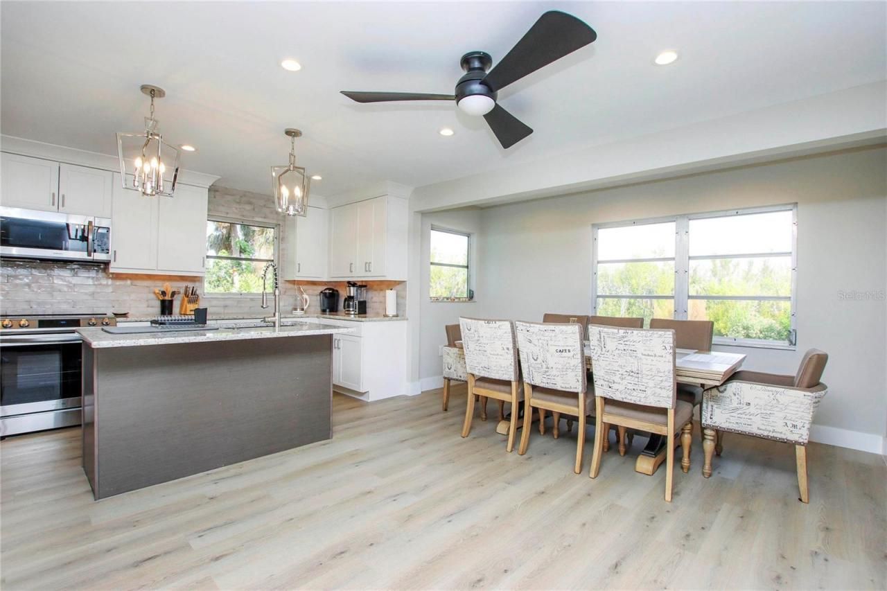 1057 Blue Heron Drive, Sanibel, FL 33957 Photo