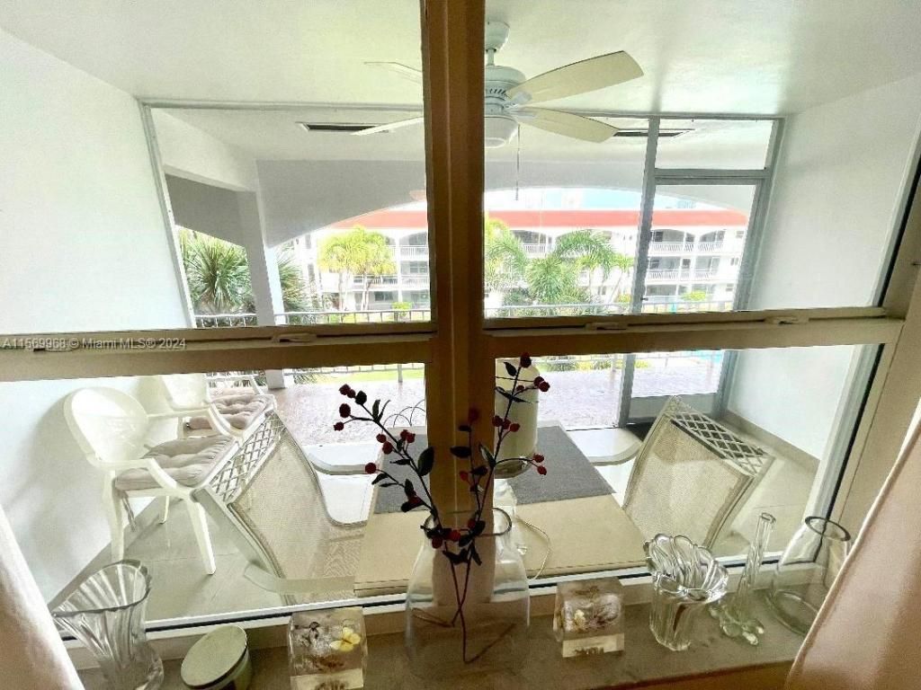 580 Egret Dr, Unit 308, Hallandale Beach, FL 33009 Photo