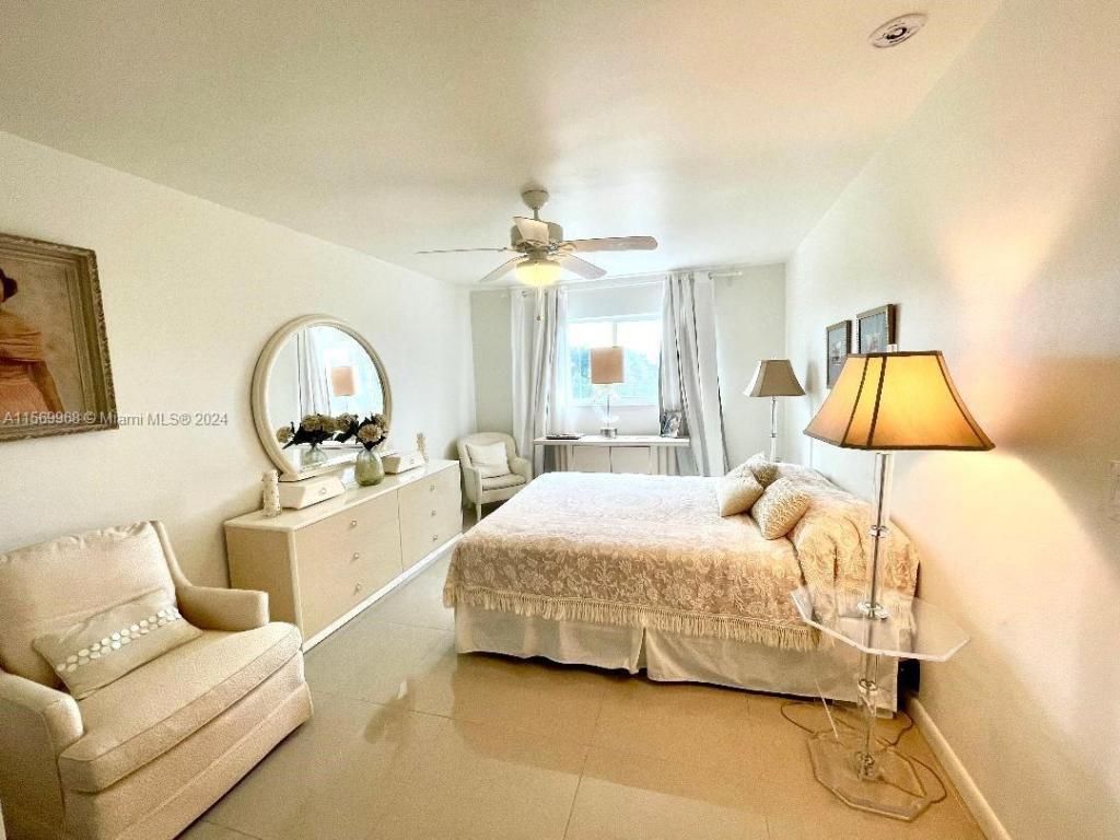 580 Egret Dr, Unit 308, Hallandale Beach, FL 33009 Photo