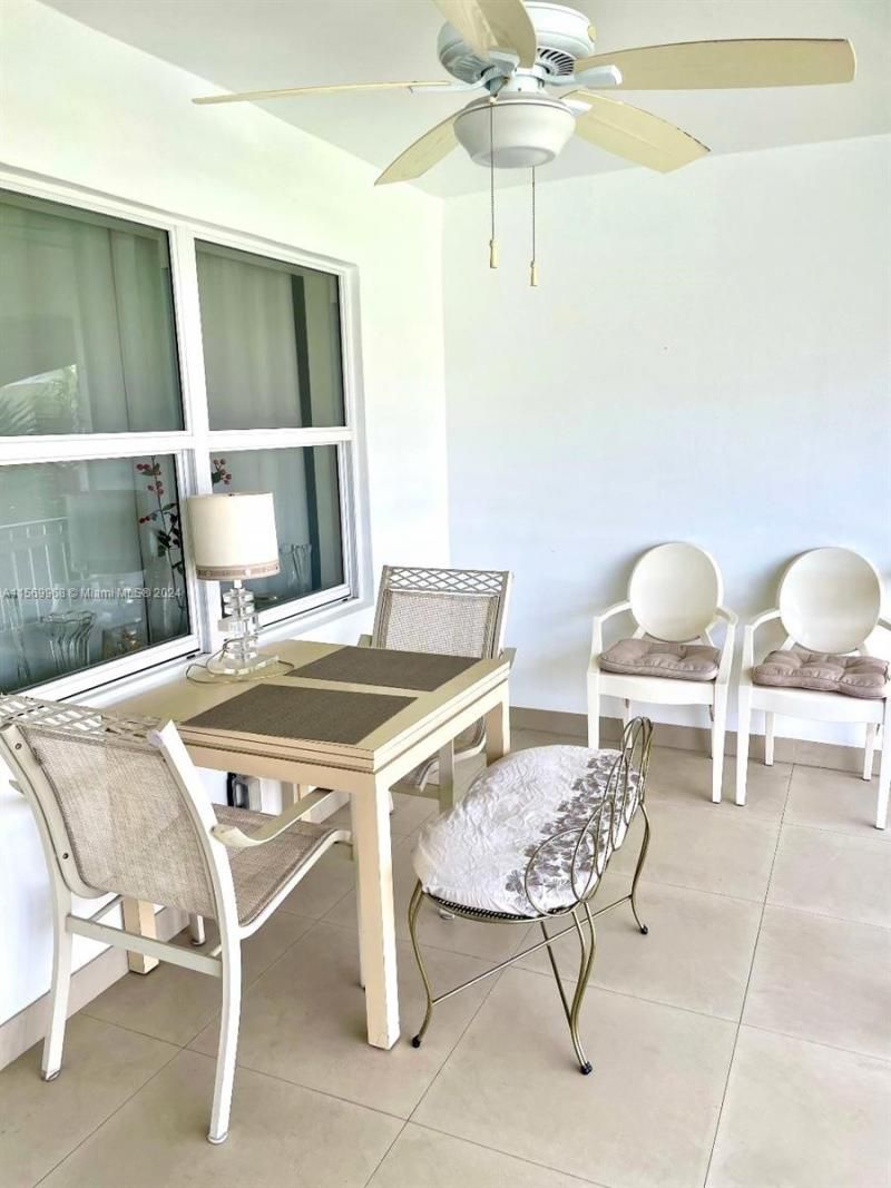 580 Egret Dr, Unit 308, Hallandale Beach, FL 33009 Photo
