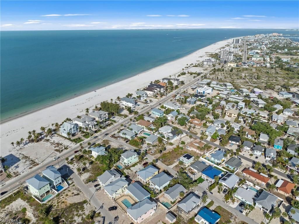 123-125 Washington Ave, Fort Myers Beach, FL 33931 Photo