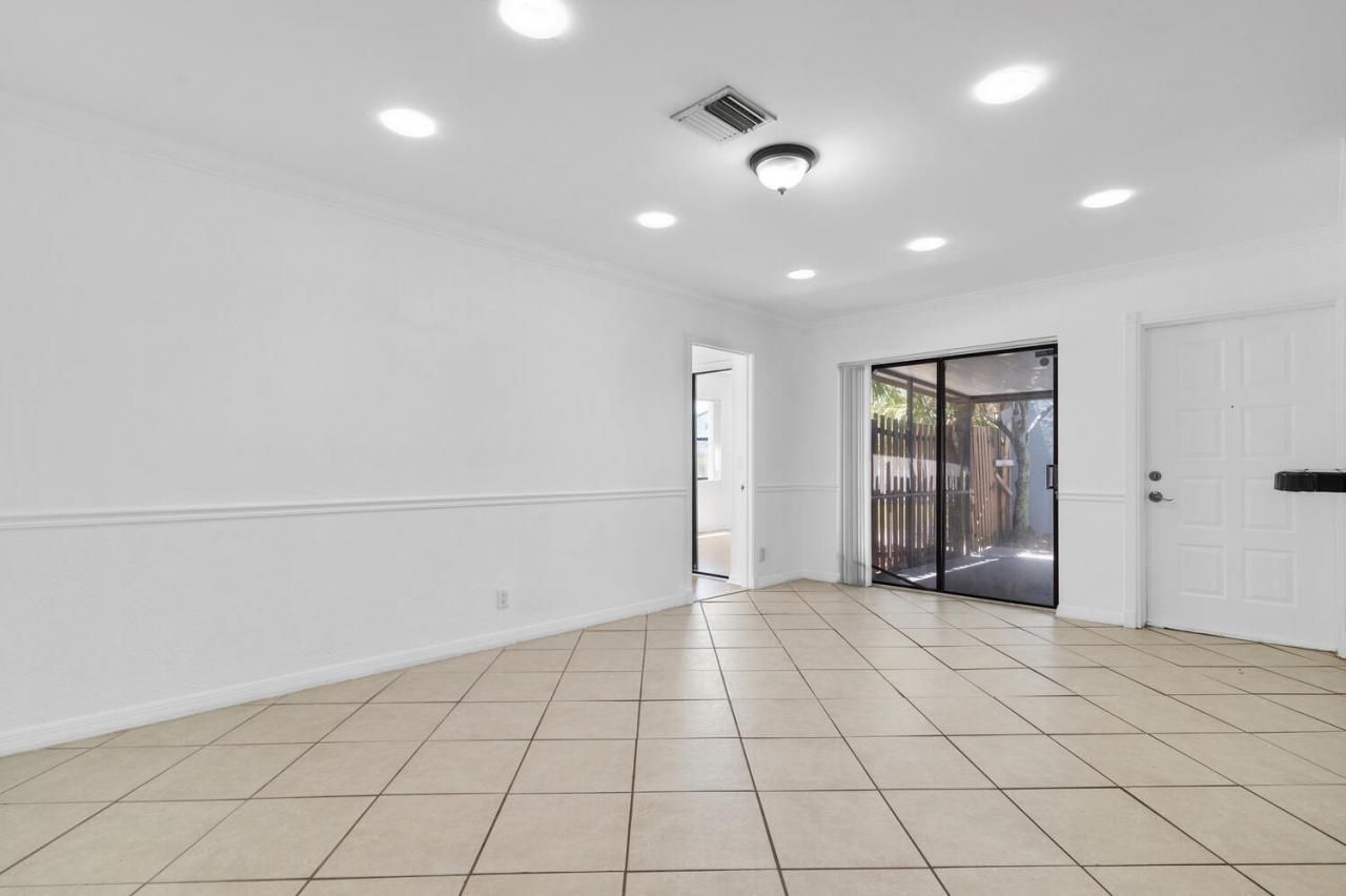 7 Crossing Circle, Unit C, Boynton Beach, FL 33435 Photo