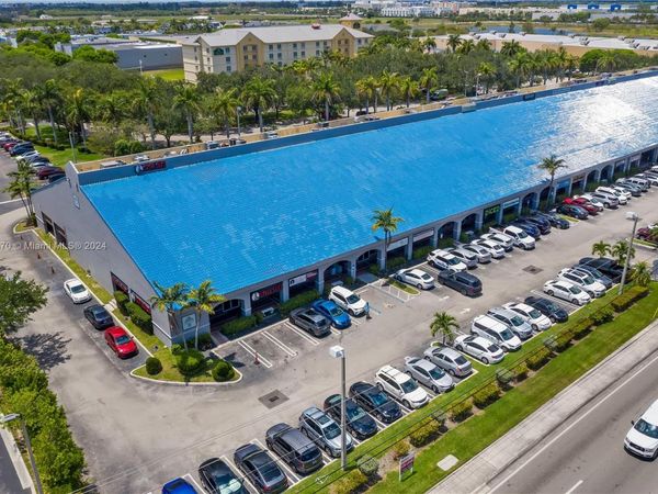 Unit 30, Doral, FL 33172