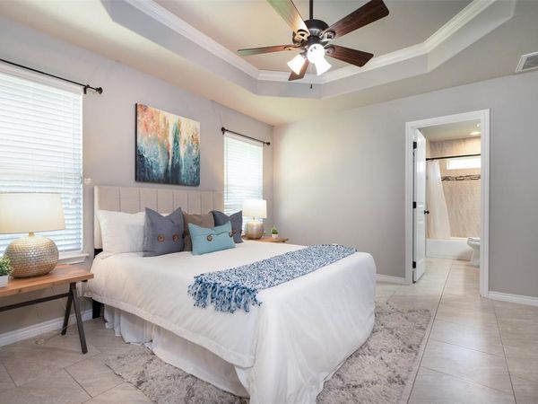 548 Circleview DR, Canyon Lake, TX 78133