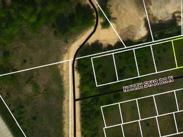 11709 North Star Drive, Charlevoix, MI 49720