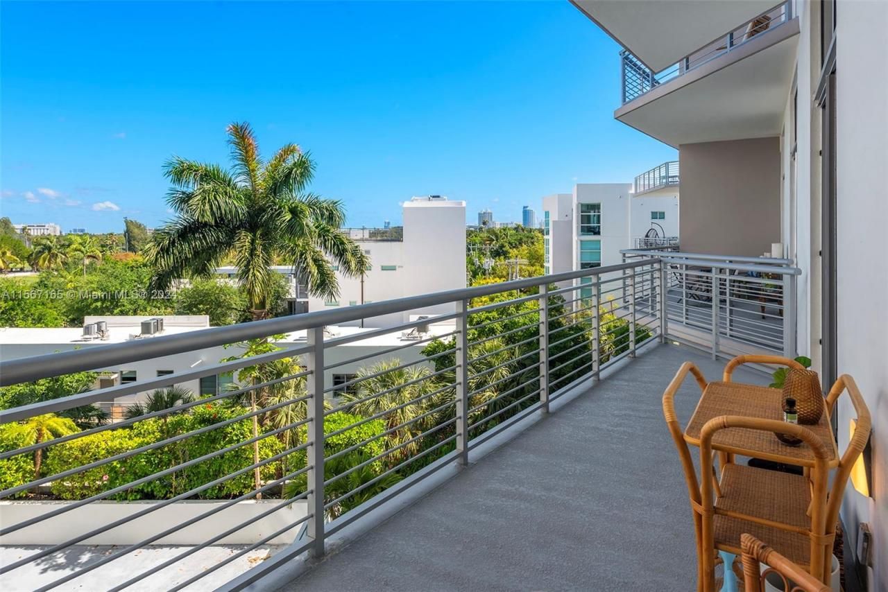 2001 Meridian Ave, Unit 517, Miami Beach, FL 33139 Photo