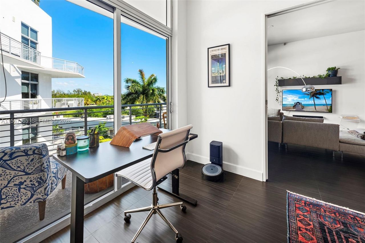 2001 Meridian Ave, Unit 517, Miami Beach, FL 33139 Photo