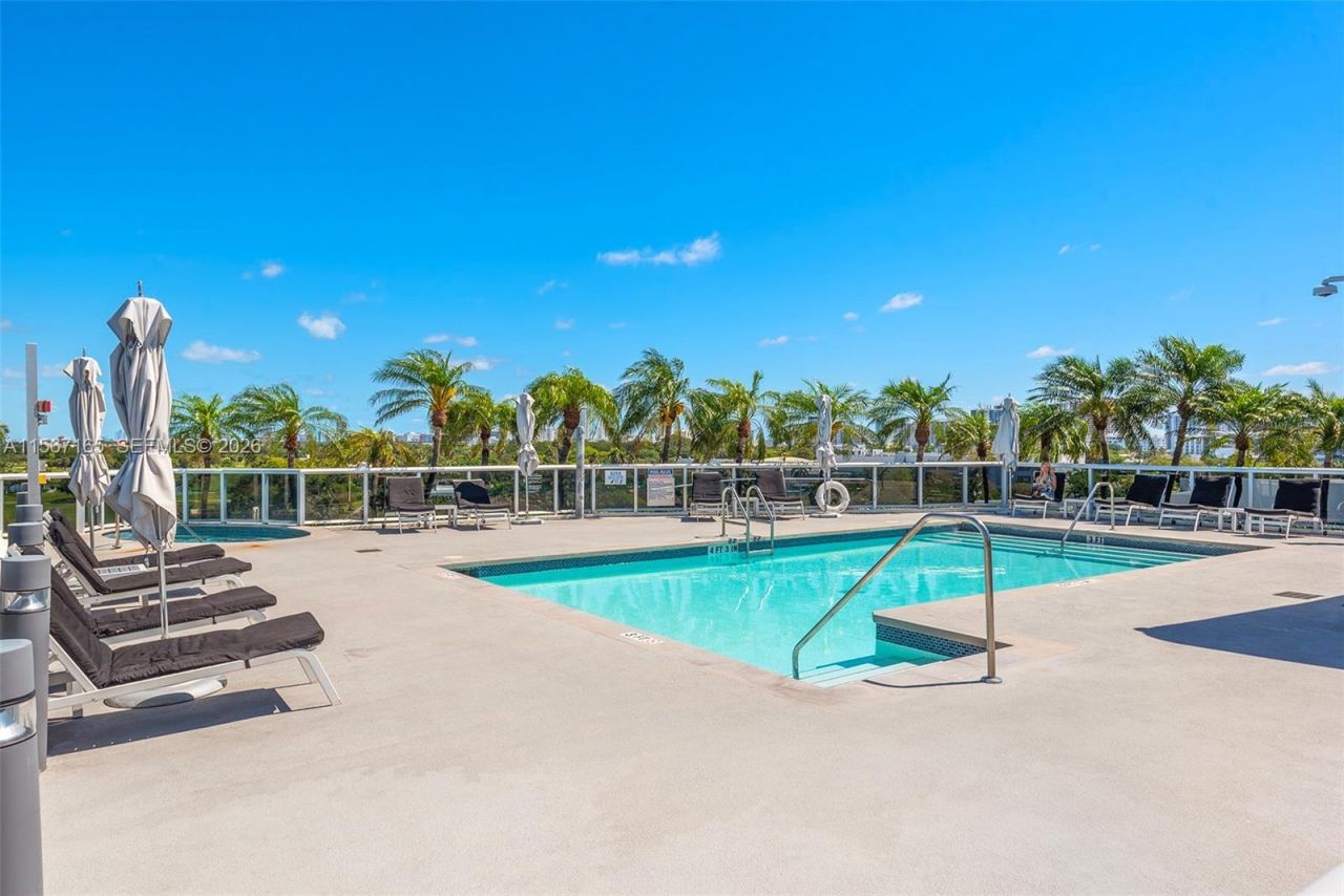 2001 Meridian Ave, Unit 517, Miami Beach, FL 33139 Photo